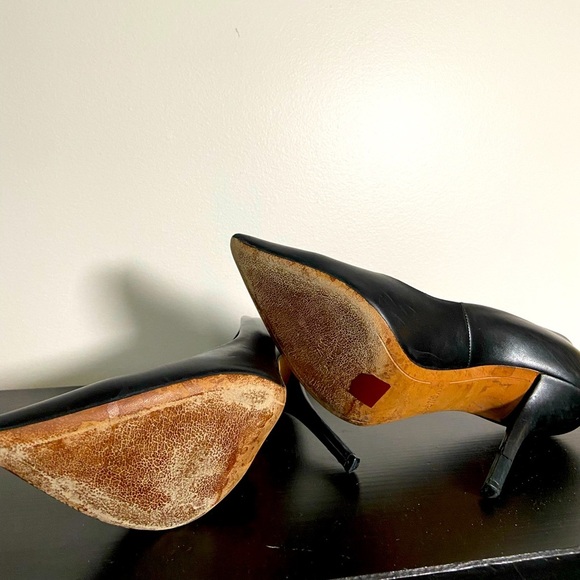 Givenchy | Designer Leather Pumps 4" Heel 6.5 - Picture 4 of 8